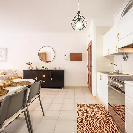 Guestready - Sunshine At Costa da Caparica